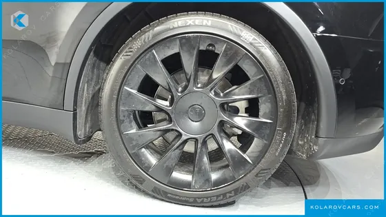 TESLA MODEL Y STANDARD RANGE RWD