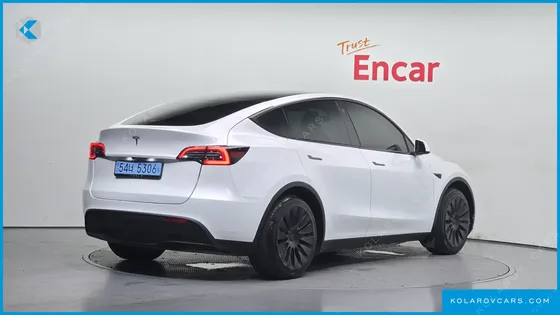 TESLA MODEL Y RWD