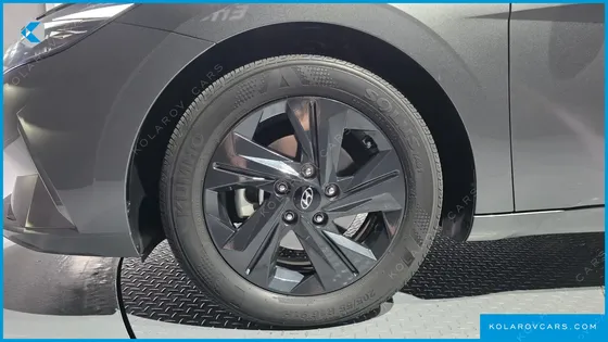 HYUNDAI ELANTRA (AVANTE) INSPIRATION