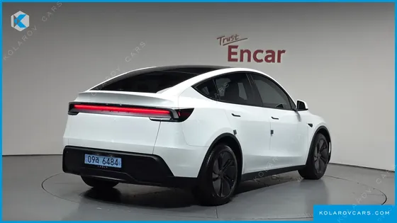 TESLA MODEL Y RWD