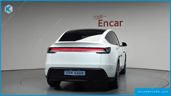 TESLA MODEL Y RWD