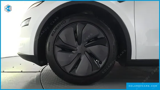 TESLA MODEL Y RWD