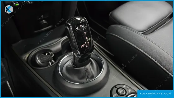 MINI COUNTRYMAN CLASSIC PLUS LAUNCH PACK