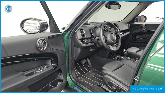 MINI COUNTRYMAN CLASSIC PLUS LAUNCH PACK