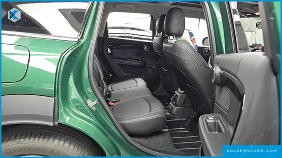 MINI COUNTRYMAN CLASSIC PLUS LAUNCH PACK