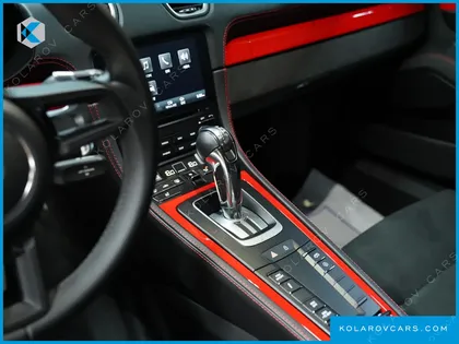 PORSCHE 718 4.0 GT4