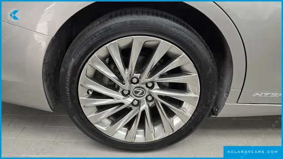 LEXUS ES LUXURY PLUS