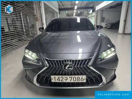 LEXUS ES EXECUTIVE
