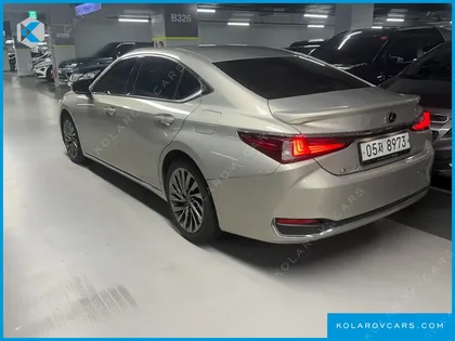 LEXUS ES LUXURY PLUS