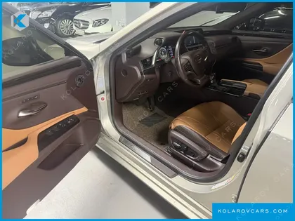 LEXUS ES LUXURY PLUS