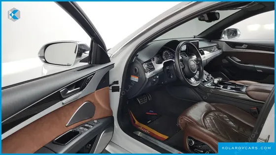 AUDI S8 4.0 TFSI QUATTRO