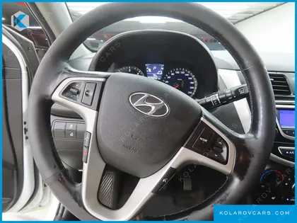 HYUNDAI ACCENT DIESEL WIT 1.6 VGT MODERN
