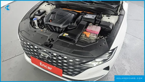 HYUNDAI GRANDEUR LE BLANC
