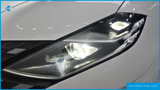 HYUNDAI GRANDEUR LE BLANC