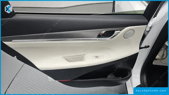 HYUNDAI GRANDEUR LE BLANC