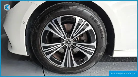 MERCEDES E-CLASS E200 AVANTGARDE