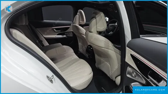 MERCEDES E-CLASS E300 4MATIC AMG LINE