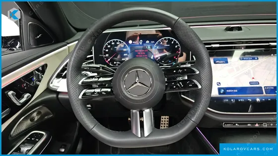 MERCEDES E-CLASS E300 4MATIC AMG LINE