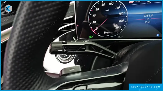 MERCEDES E-CLASS E300 4MATIC AMG LINE