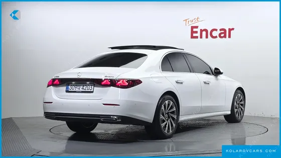 MERCEDES E-CLASS E300 4MATIC EXCLUSIVE