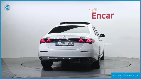 MERCEDES E-CLASS E300 4MATIC EXCLUSIVE