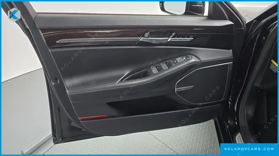 GENESIS EQ900 3.8 GDI AWD