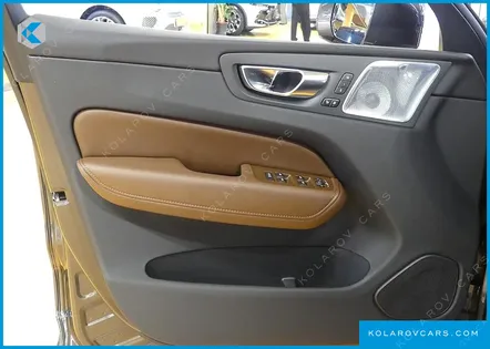 VOLVO XC60 B5 ULTIMATE BRIGHT