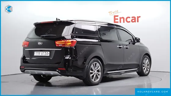 KIA CARNIVAL 9-SEATER NOBLESSE SPECIAL