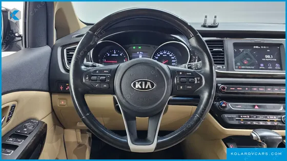 KIA CARNIVAL 9-SEATER NOBLESSE SPECIAL