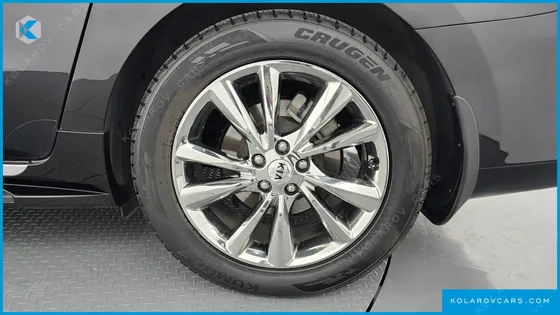 KIA CARNIVAL 9-SEATER NOBLESSE SPECIAL