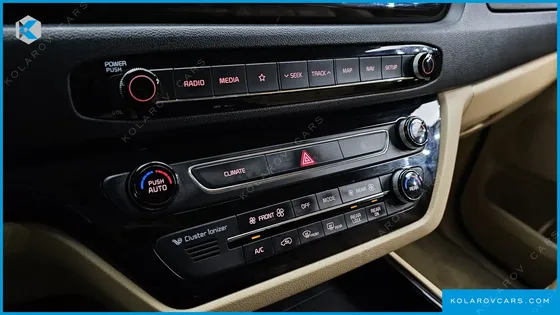 KIA CARNIVAL 9-SEATER NOBLESSE SPECIAL