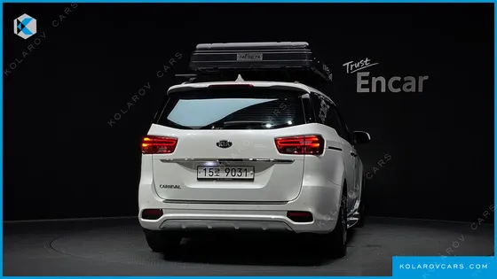 KIA CARNIVAL GASOLINE 9-SEATER NOBLESSE SPECIAL