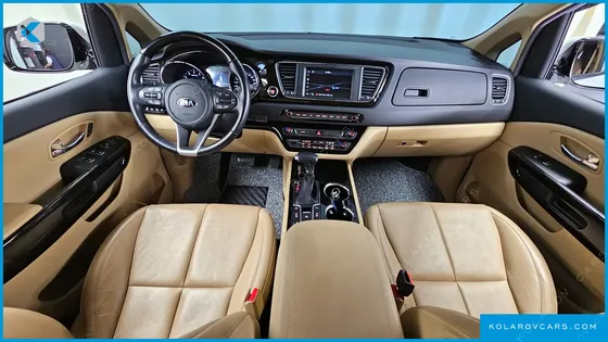 KIA CARNIVAL GASOLINE 9-SEATER NOBLESSE SPECIAL