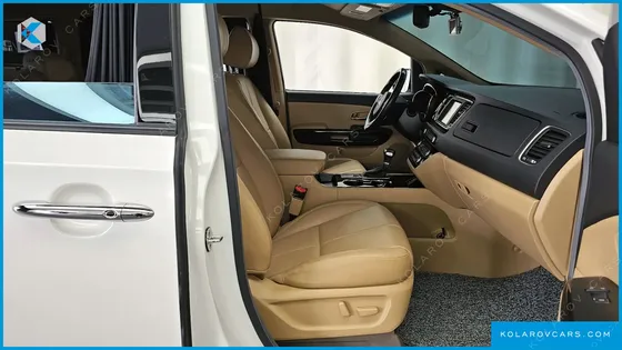 KIA CARNIVAL GASOLINE 9-SEATER NOBLESSE SPECIAL