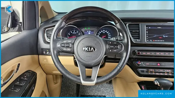 KIA CARNIVAL GASOLINE 9-SEATER NOBLESSE SPECIAL