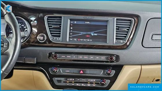 KIA CARNIVAL GASOLINE 9-SEATER NOBLESSE SPECIAL
