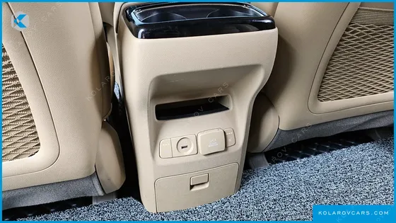 KIA CARNIVAL GASOLINE 9-SEATER NOBLESSE SPECIAL