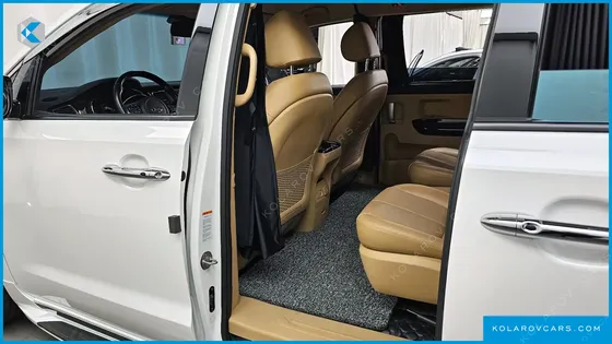 KIA CARNIVAL GASOLINE 9-SEATER NOBLESSE SPECIAL