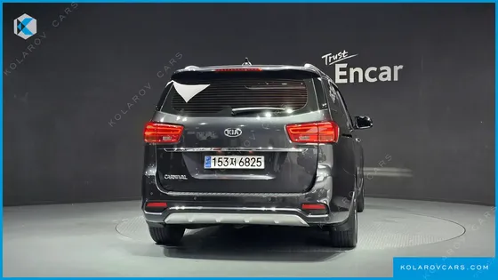 KIA CARNIVAL 9-SEATER PRSTIGE