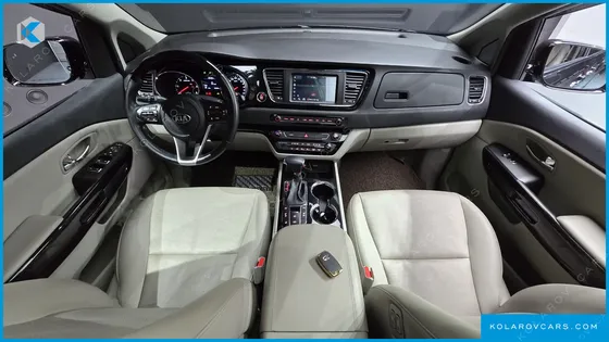 KIA CARNIVAL 9-SEATER PRSTIGE