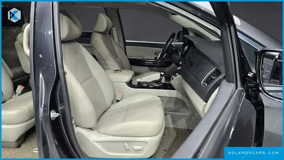 KIA CARNIVAL 9-SEATER PRSTIGE