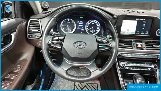 HYUNDAI GRANDEUR 2.2 DIESEL PREMIUM