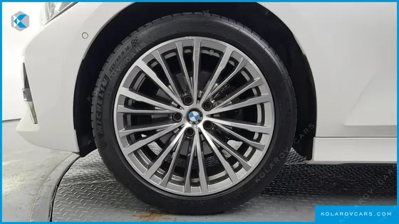 BMW 3 SERIES 320I LUXURY