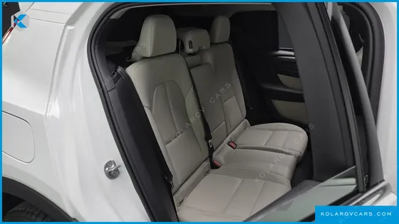 VOLVO XC40 B4 ULTIMATE BRIGHT