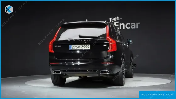 VOLVO XC90 T8 R-DESIGN HYBRID