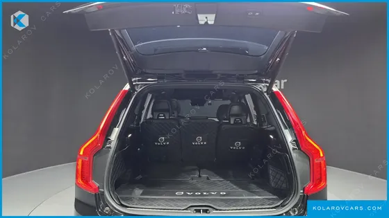 VOLVO XC90 T8 R-DESIGN HYBRID