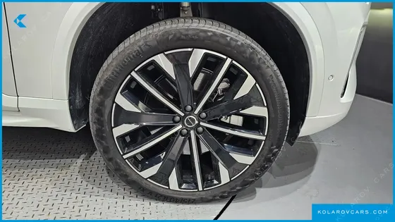 VOLVO XC90 T8 ULTRA BRIGHT HYBRID