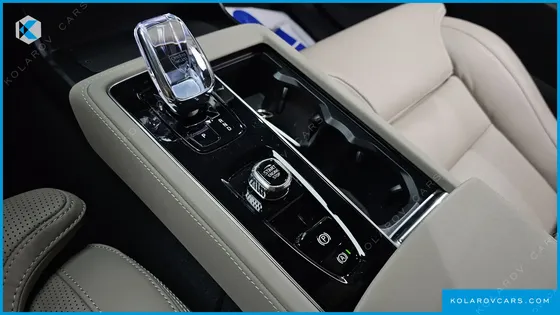 VOLVO XC90 T8 ULTRA BRIGHT HYBRID