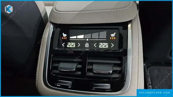 VOLVO XC90 T8 ULTRA BRIGHT HYBRID