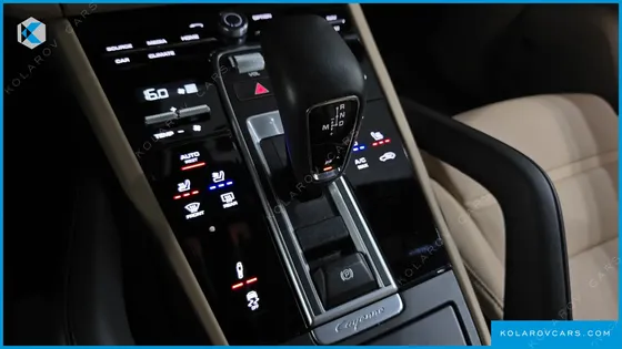PORSCHE CAYENNE 3.0 PLATINUM EDITION